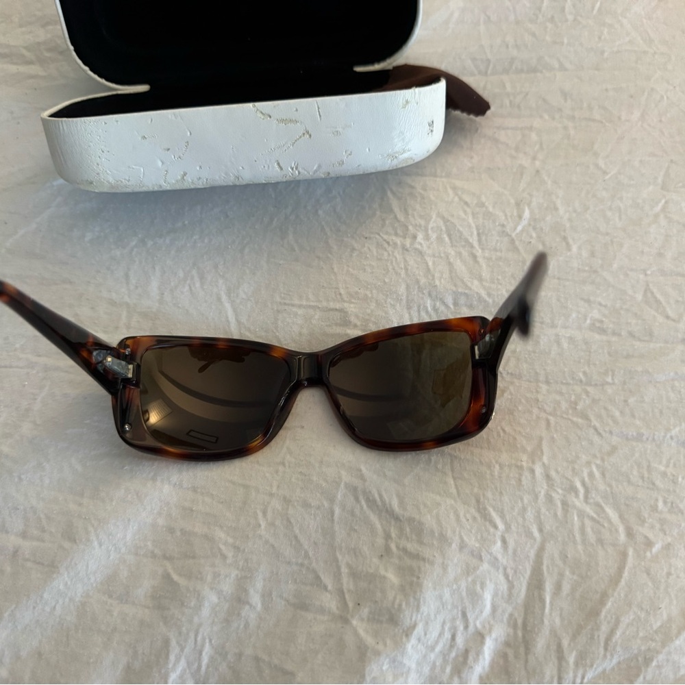Marc Jacobs Sunglasses - Tortoiseshell Frame with Brown Lenses - Picture 4 of 7